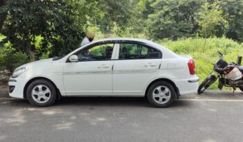 
									Hyundai Verna full								